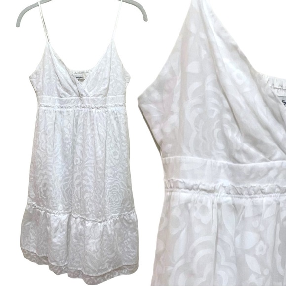 American Eagle Outfitters Dresses & Skirts - 💟 BUNDLE SALE 3/$18 Super Sweet AEO White Patterned Summer Halter Dress, 4